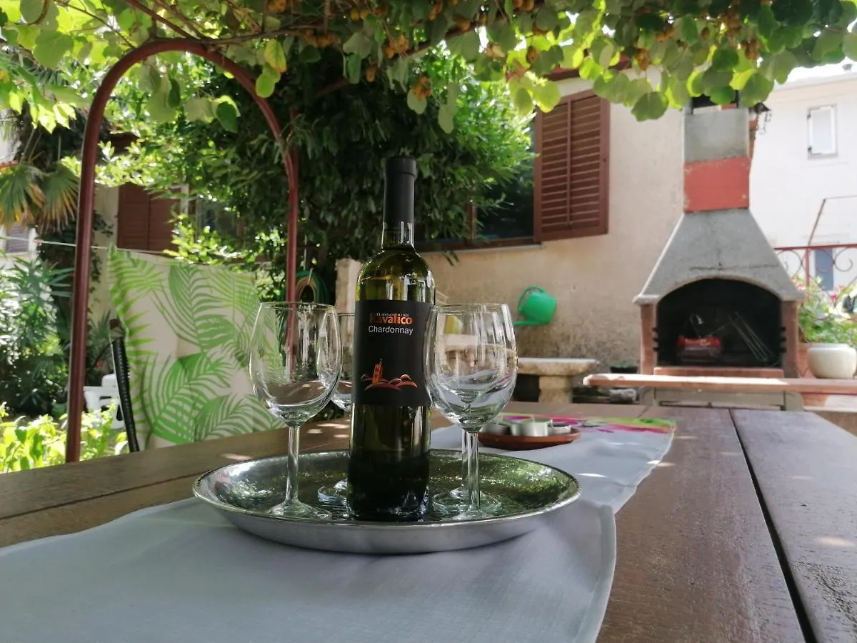 Apartments Morosini Ρόβινι 0*,  Κροατία